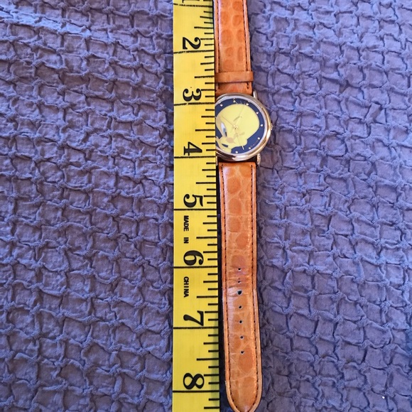 Looney Tunes 1994 Tweety Bird watch. - Picture 4 of 11